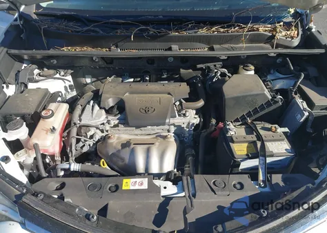 2018 Toyota Rav4 Xle z USA, uszkodzony, nr VIN JTMRFREV0JJ211239